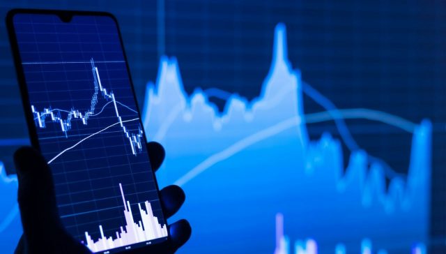 Análisis conceptual e institucional sobre qué es el sesgo de confirmación en trading