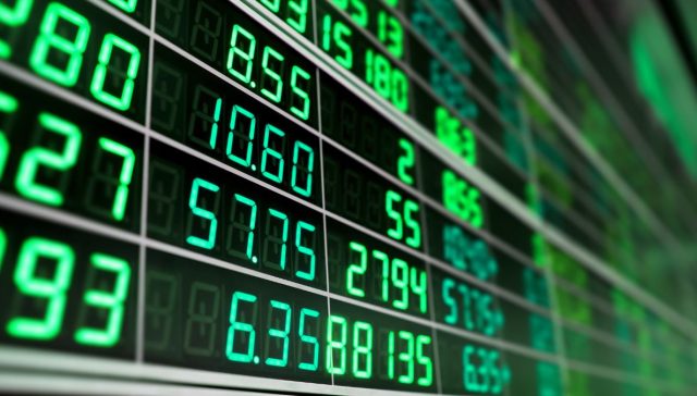 Bonos del Tesoro pesan sobre el Ibex y el Brent