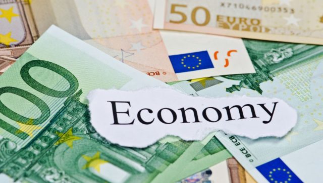Estrecho de Ormuz enfría Wall Street y eleva el riesgo