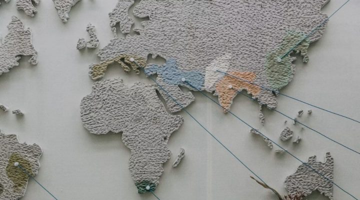 Reino Unido alerta por precios y guerra con Irán