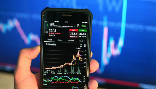 Cierre trimestral del Ibex cae tras las palabras de Trump
